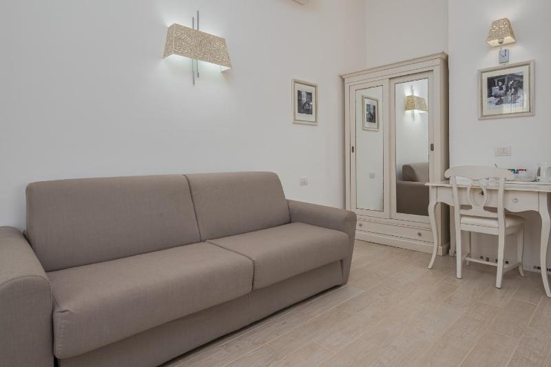 Junior Suite image 3
