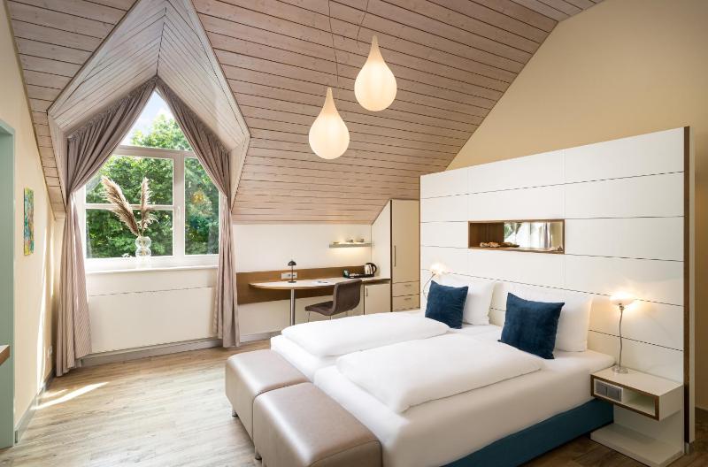Superior Double Room image 1
