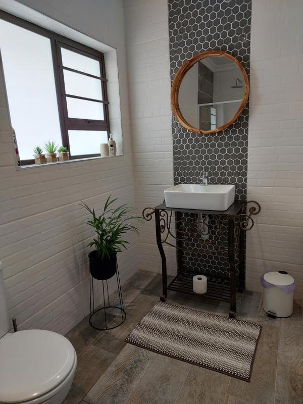 Coral Tree Boutique Guesthouse - image 13