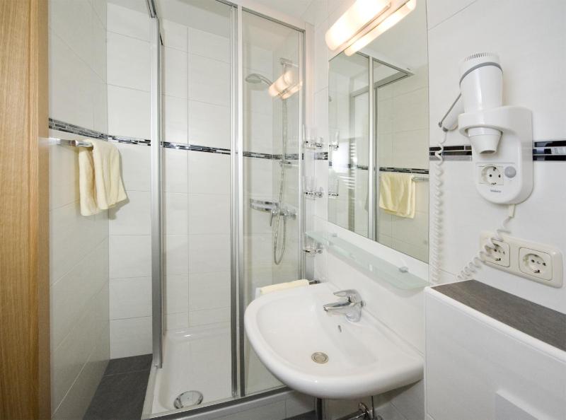 Triple Room image 4