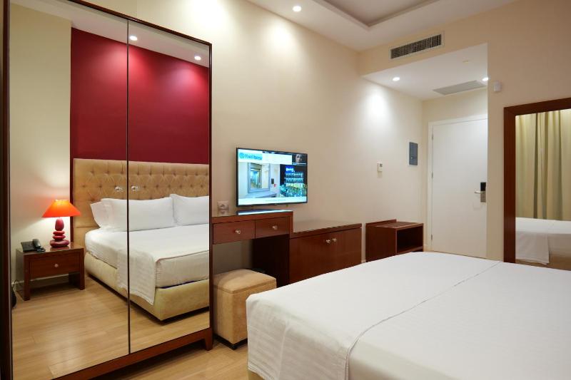 Family Room with Balcony - Ground Floor image 4