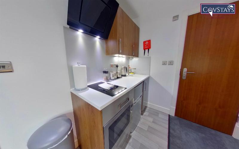 Victoria House Deluxe Studios-Coventry City Centre - image 7