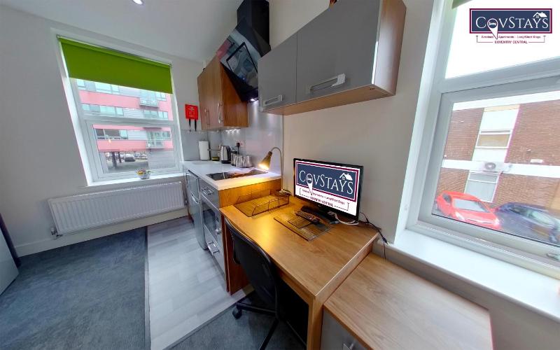 Victoria House Deluxe Studios-Coventry City Centre - image 14