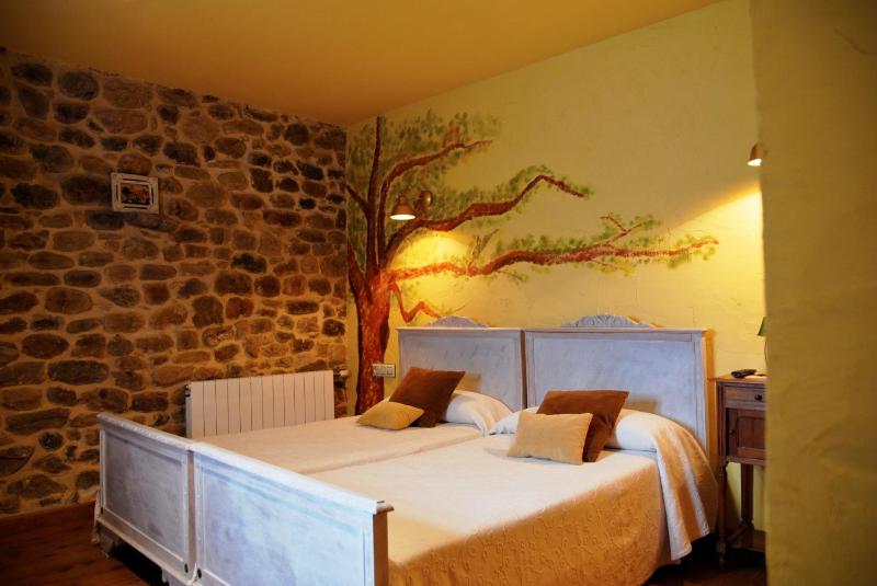 Double or Twin Room image 2