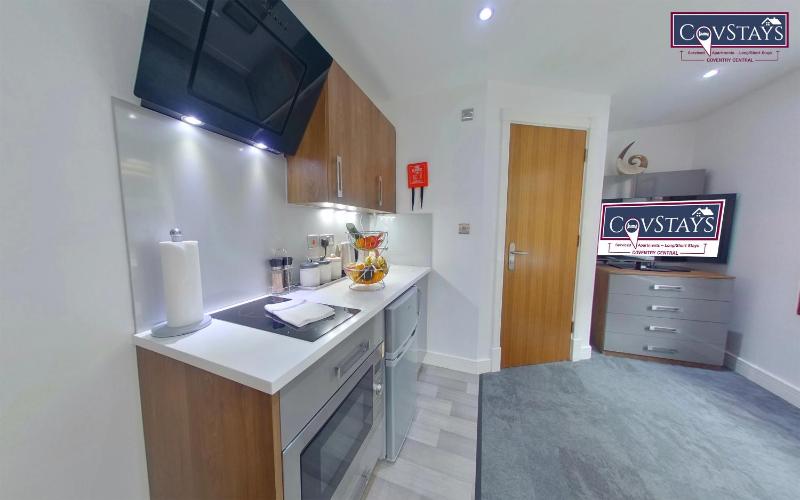 Victoria House Deluxe Studios-Coventry City Centre - image 11