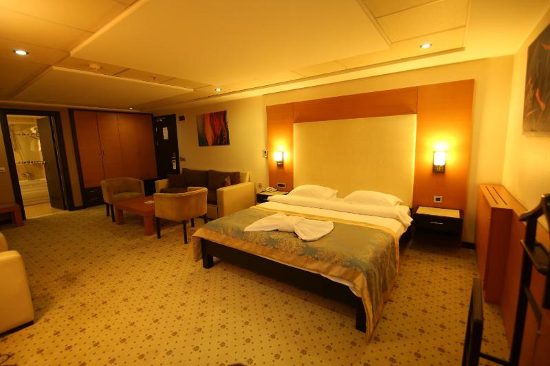 ZEO HOTEL merter Images