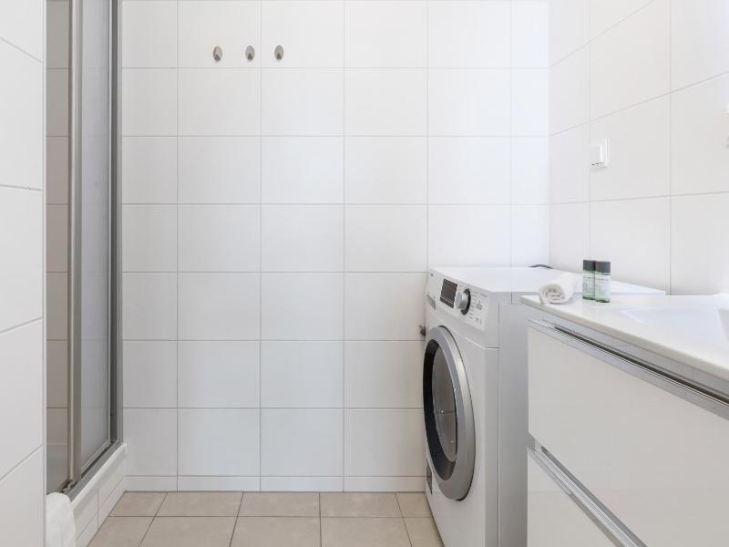 Two-Bedroom Apartment with Terrace and Park View image 4