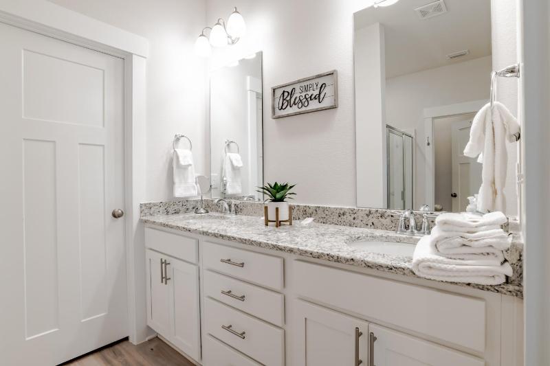 Serenity Island Treasure At 7868 Evening Glow Drive - image 11