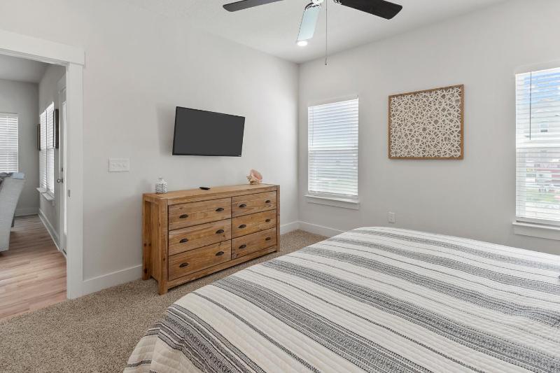 Serenity Salty Intentions At 14334 Gardenglen Drive - image 32