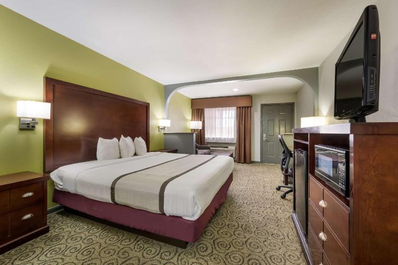 King Room - Non-Smoking image 3