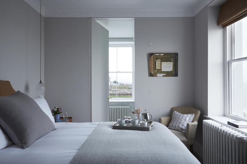 King Room with Sea View image 4