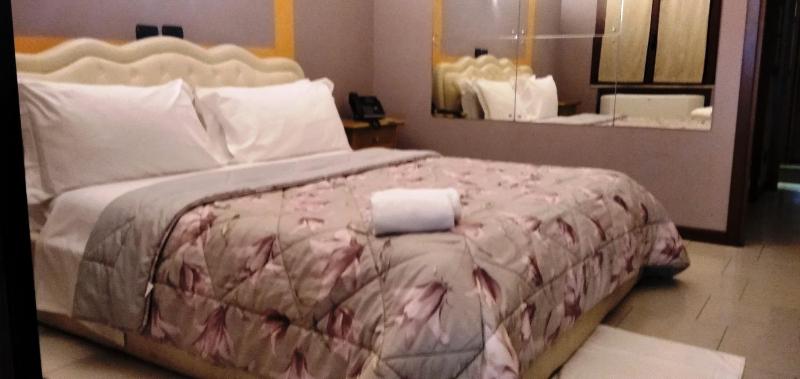 Standard Double Room image 1