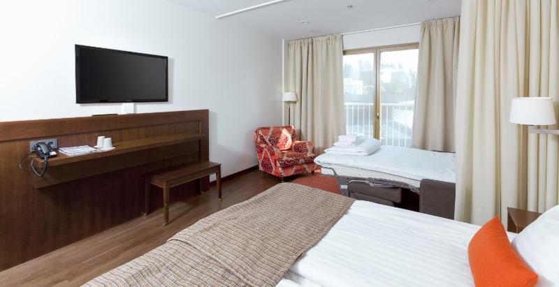 Standard Family Room image 1