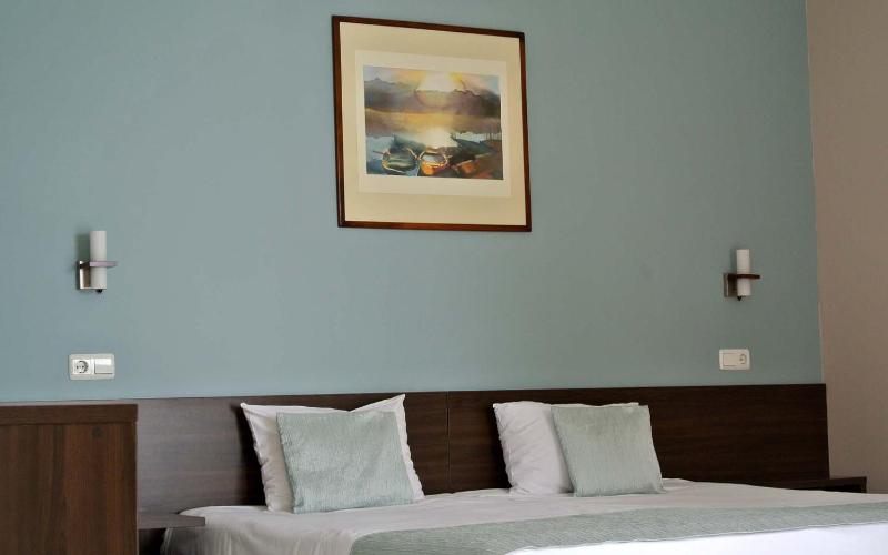 Twin Room (No Balcony) image 1