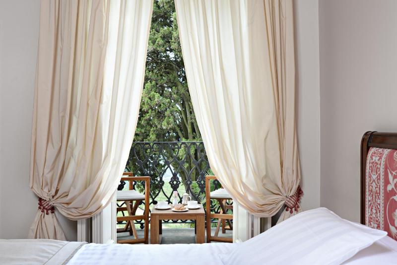 Superior Double or Twin Room image 4