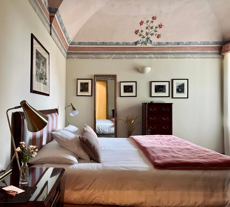 Superior Double or Twin Room image 3