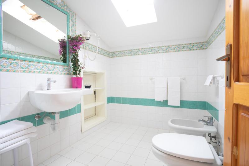 Superior Double Room image 4