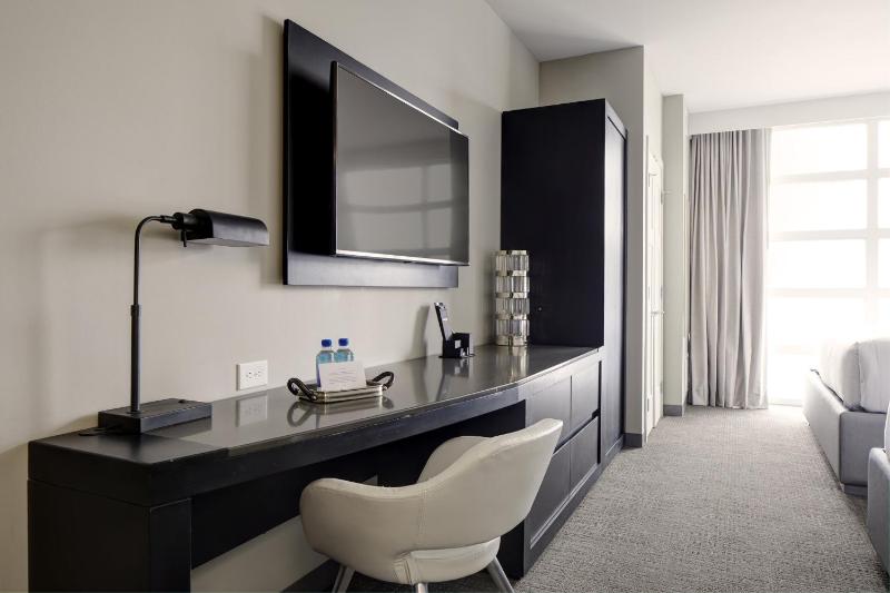 Double King Guest Room image 4