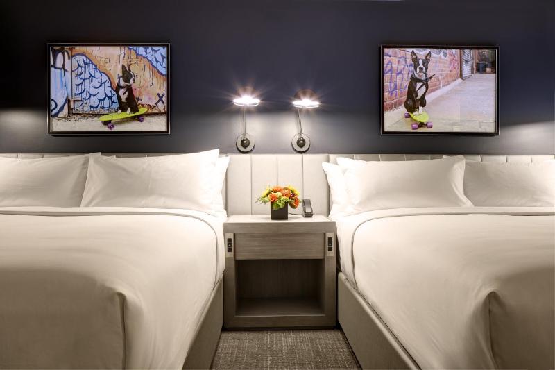 Double King Guest Room image 3