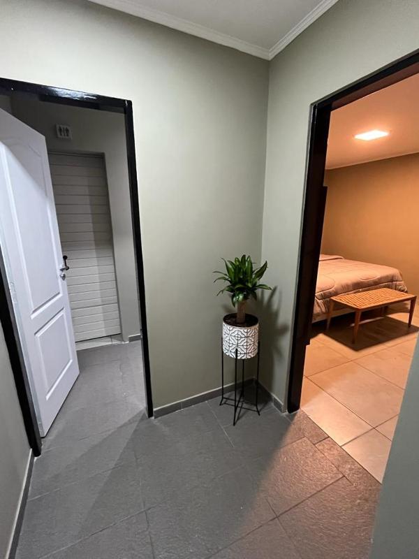 Avalon Apartments - image 15