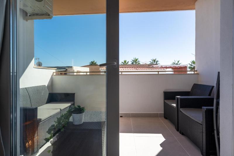 Lets in the Sun Sea View Apartment Calabella - image 16