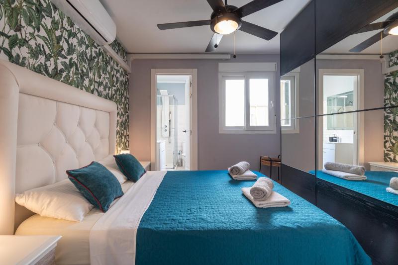Lets in the Sun Sea View Apartment Calabella - image 20