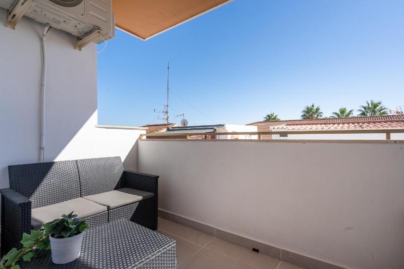 Lets in the Sun Sea View Apartment Calabella - image 11
