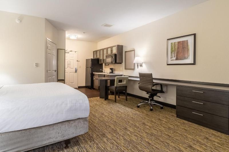 Candlewood Suites Portland Airport By IHG - image 32