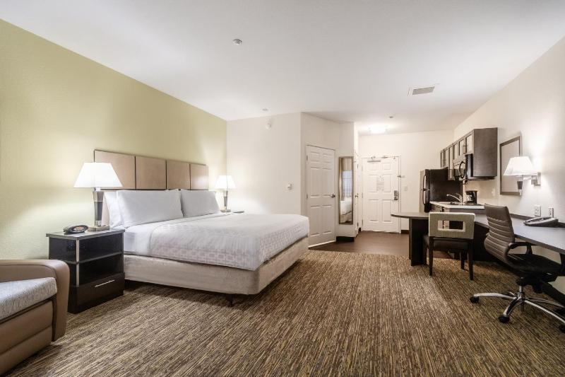 Candlewood Suites Portland Airport By IHG - image 2