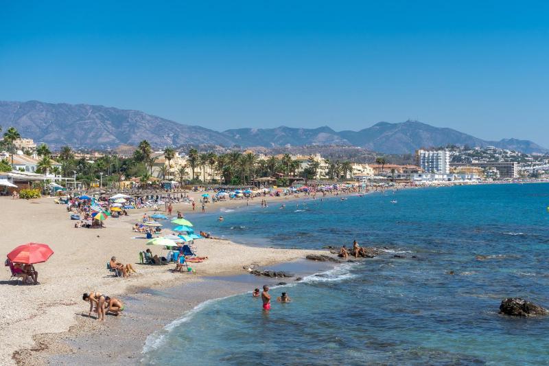 Lets in the Sun Sea View Apartment Calabella - image 14