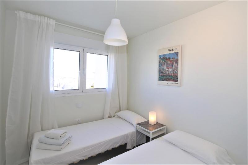 Estepona Port Apartment IRIS - image 3