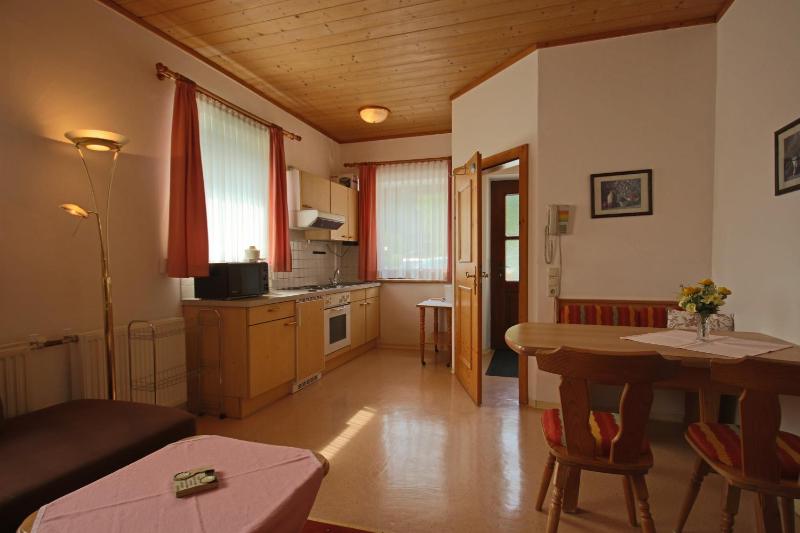 One-Bedroom Apartment image 4