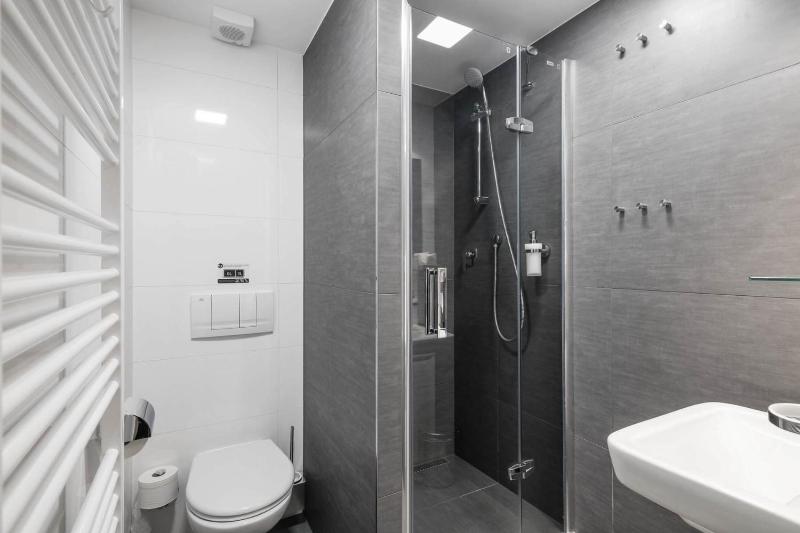 Small Double or Twin Room image 2