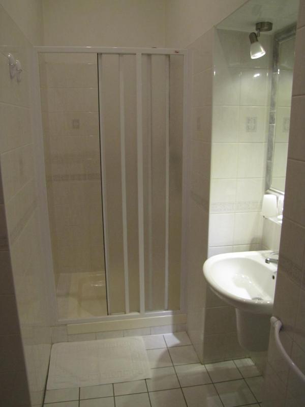 Double Room with Private Bathroom image 4