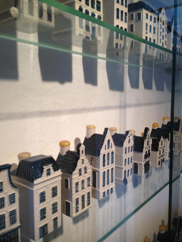 One-Bedroom Apartment image 2