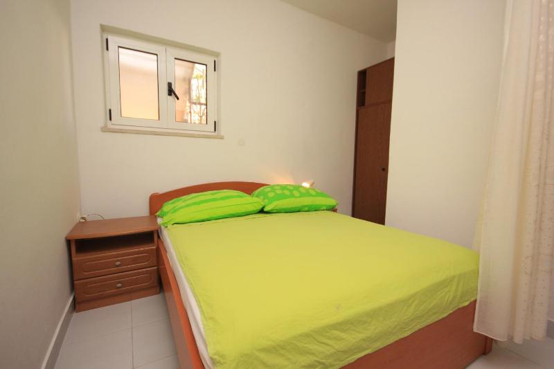 Apartments by the sea Bilo Primosten - 4168 - image 20