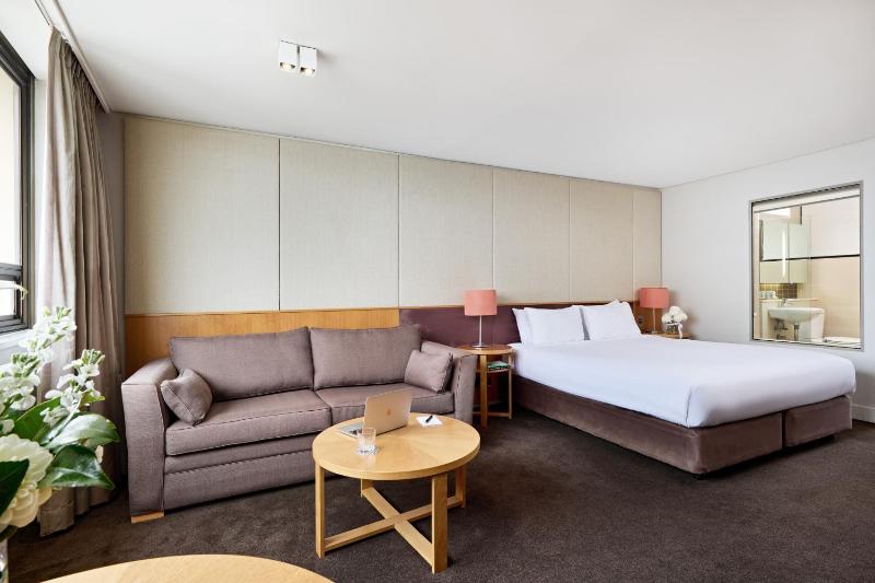 Deluxe Bay Room image 3