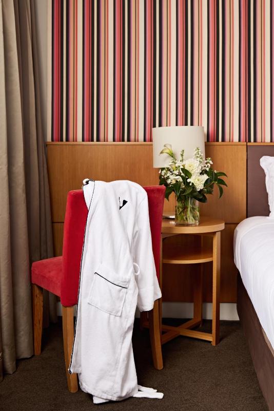 Harbour View King Suite image 3