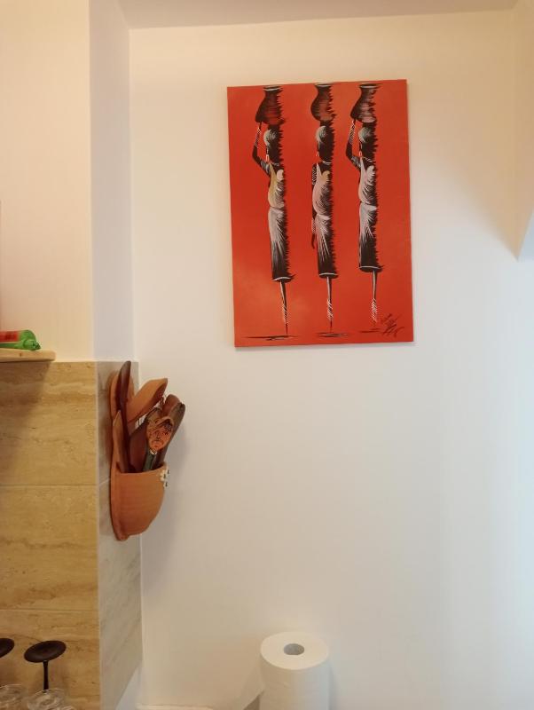 Skyline Central Apartment - image 8