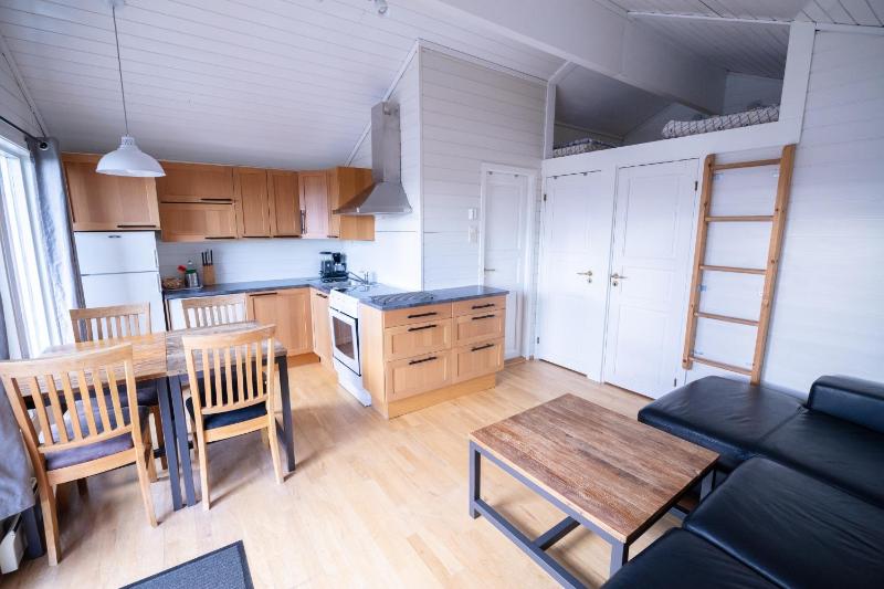 Two-Bedroom Cottage image 2