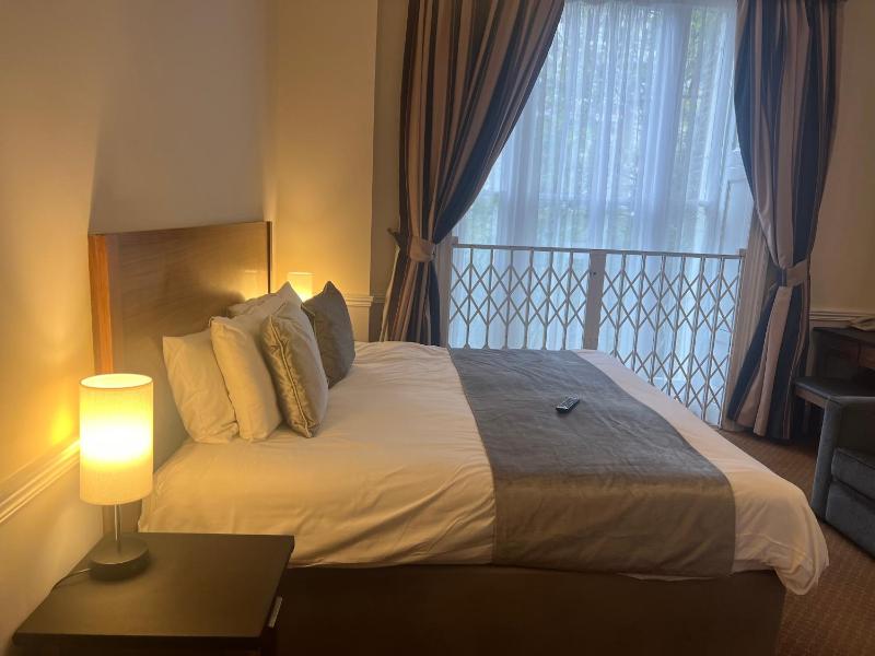 Triple Room image 2