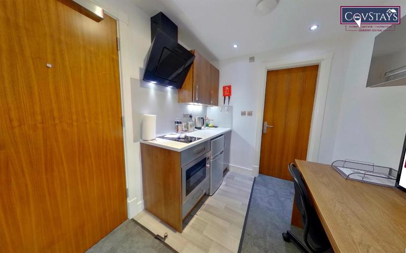 Victoria House Deluxe Studios-Coventry City Centre - image 15