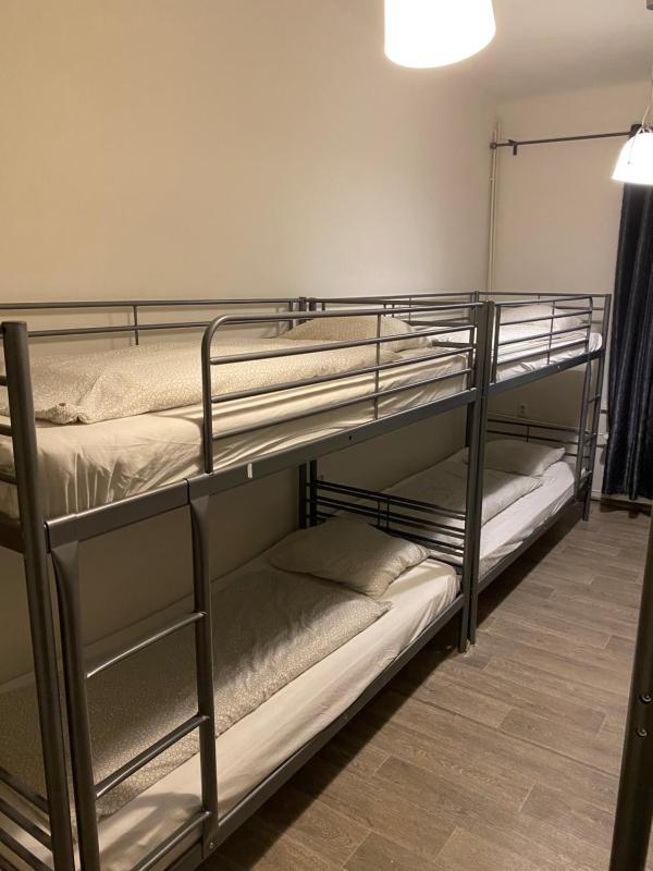 Bed in 8-Bed Dormitory Room image 3