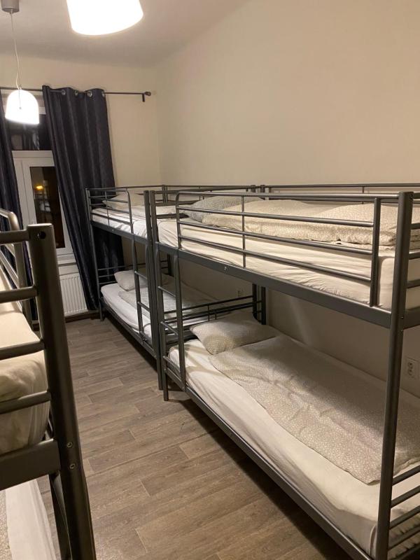 Bed in 8-Bed Dormitory Room image 4