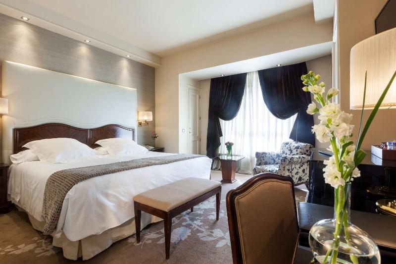 Superior Double or Twin Room  - The Wellington Club image 1