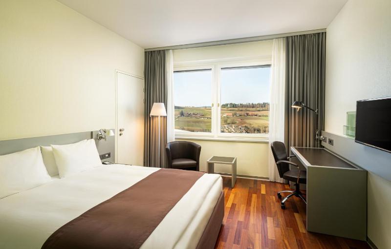Standard Room image 1