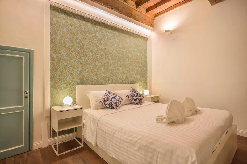Oltrarno Suite in Florence - image 16