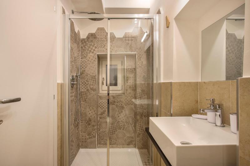 Oltrarno Suite in Florence - image 7