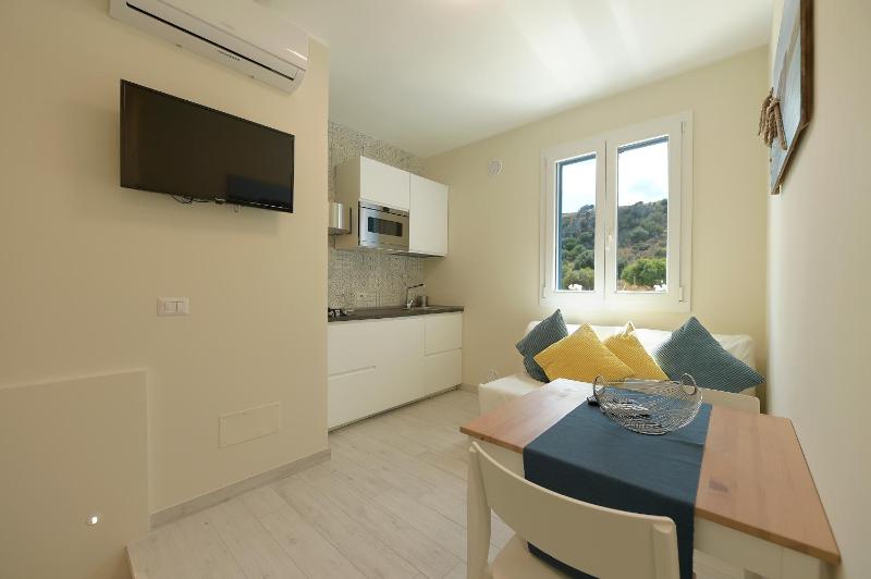 Isule Apartment & Terrace - image 1