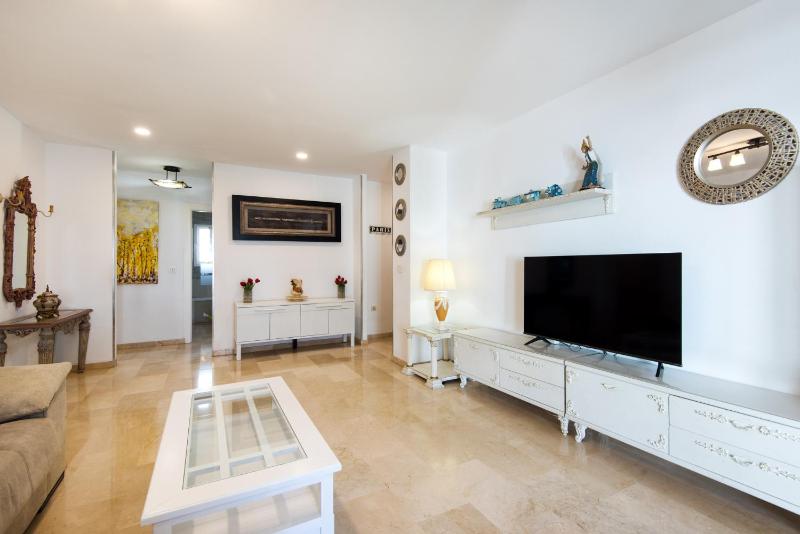 NEW ROYAL TORREQUEBRADA BEACH ideal for families & groups - image 15